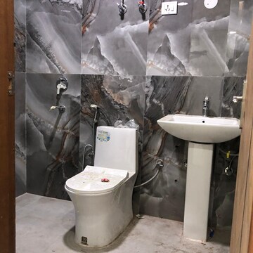 Attached Bathroom in 2 BHK Builder Floor at Chattarpur – for Rent