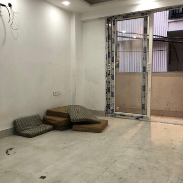 Room in 2 BHK Builder Floor at Chattarpur – for Rent