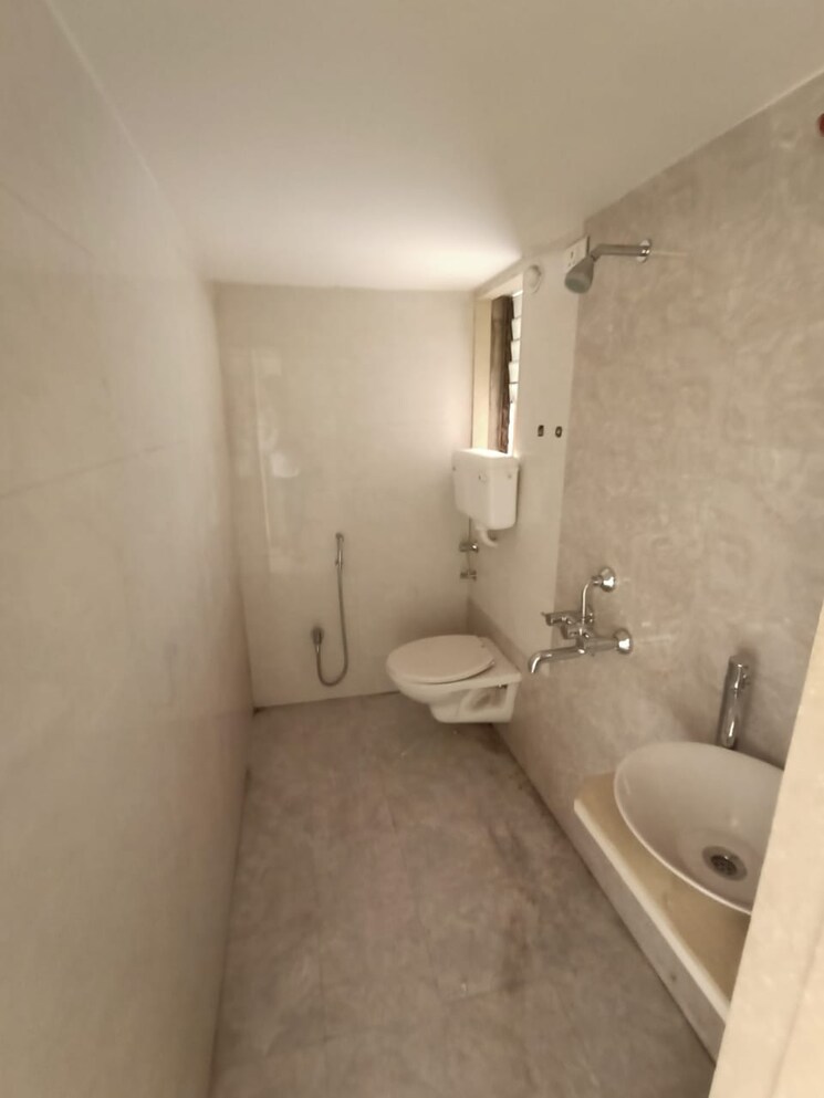 Bathroom, amisha-empire 2 Bedroom 650 Sq.Ft. Apartment In Mira Road Thane 8972731