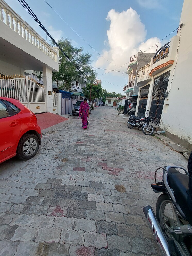 Exterior View, indira nagar  1000 Sq.Yd. Plot In Indira Nagar Lucknow 8972738