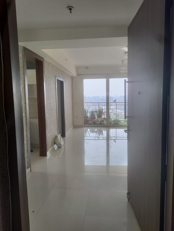 3.5 BHK + Servant Room,Study Room Apartment For Rent in SS The Coralwood