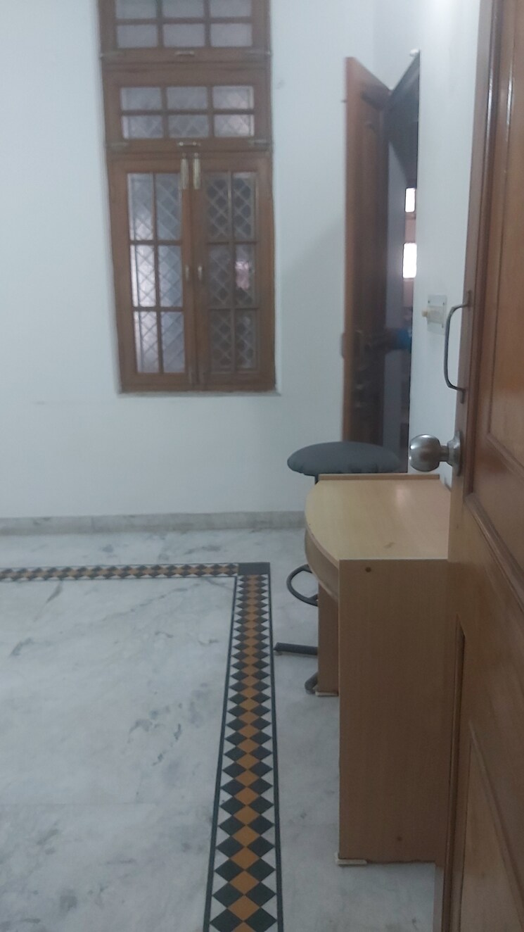 undefined, mayur vihar 2.5 Bedroom 1050 Sq.Ft. Builder Floor In Mayur Vihar Delhi 8972789