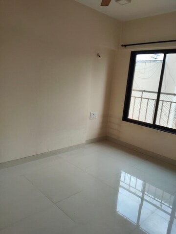 Room in 2 BHK Apartment at Shree Durga Vastu New Veerdhaval CHS Ltd, Borivali West – for Rent