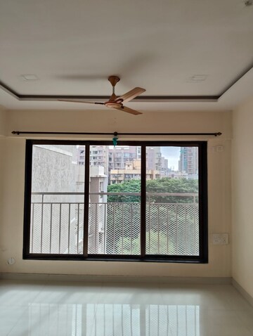 2 BHK Apartment For Rent in Shree Durga Vastu New Veerdhaval CHS Ltd, Borivali West