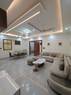 5 BHK + Pooja Room,Servant Room,Study Room,Extra Room Independent House For Sale in Sushant Lok I