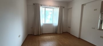 Room in 4 BHK Apartment at Hiranandani Garden Ambrossia, Powai – for Rent