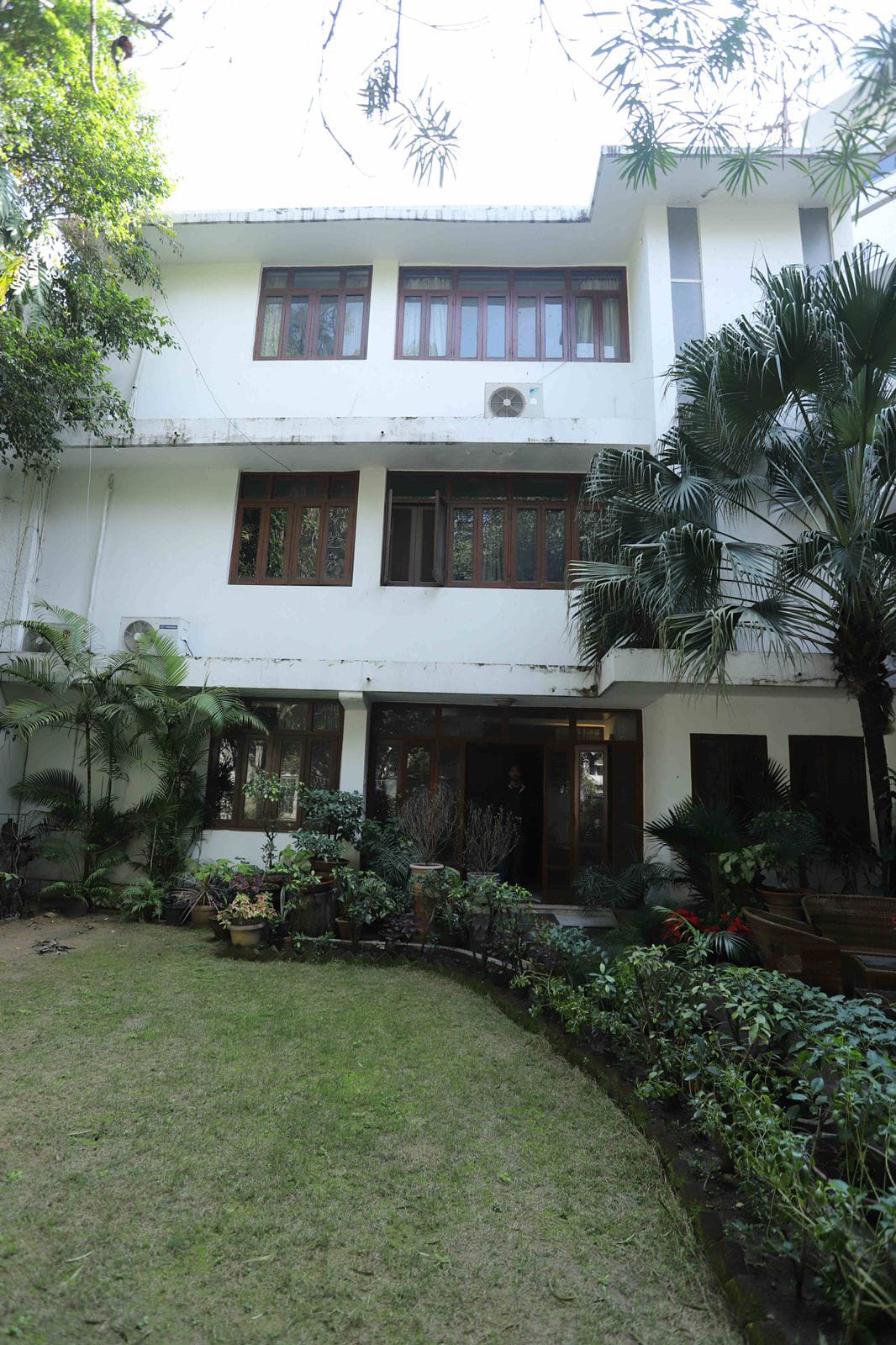 4 BHK + Servant Room Villa For Rent in Malcha Marg