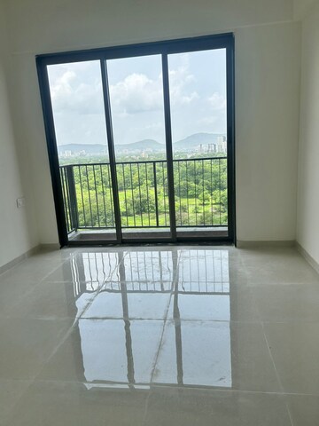 Room in 2 BHK Apartment at Runwal Gardens Phase 2, Dombivli East – for Rent