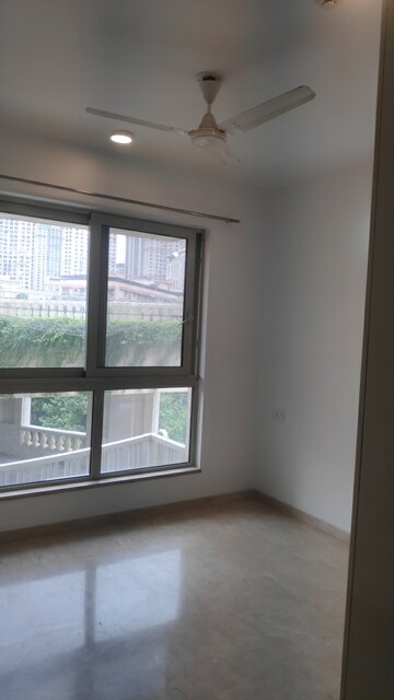 Room in 2 BHK Apartment at Hiranandani Zen Atlantis, Powai – for Rent