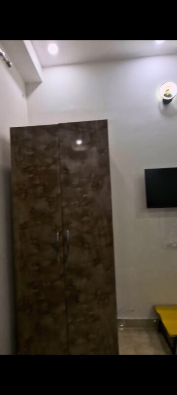 Furnished Amenities in 1 BHK Builder Floor at Sector 1 Greater Noida – for Rent