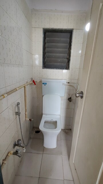 Bathroom in 1 BHK Apartment at JP Decks, Goregaon East – for Rent