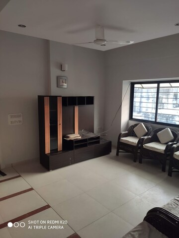 Room in 3 BHK Apartment at Navrangpura – for Rent