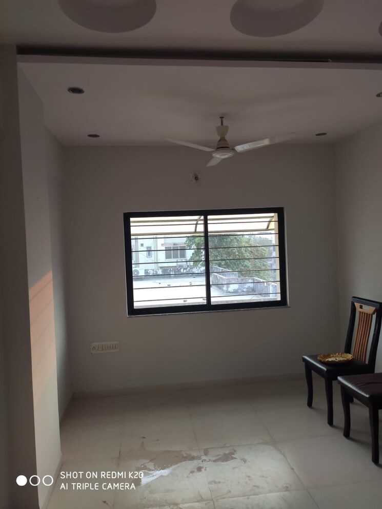 Room, navrangpura 3 Bedroom 1500 Sq.Ft. Apartment In Navrangpura Ahmedabad 8972886