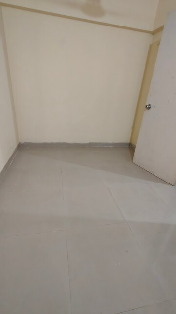 Room in 1 RK Apartment at JP Decks, Goregaon East – for Rent