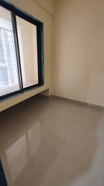 Room in 1 RK Apartment at JP Decks, Goregaon East – for Rent