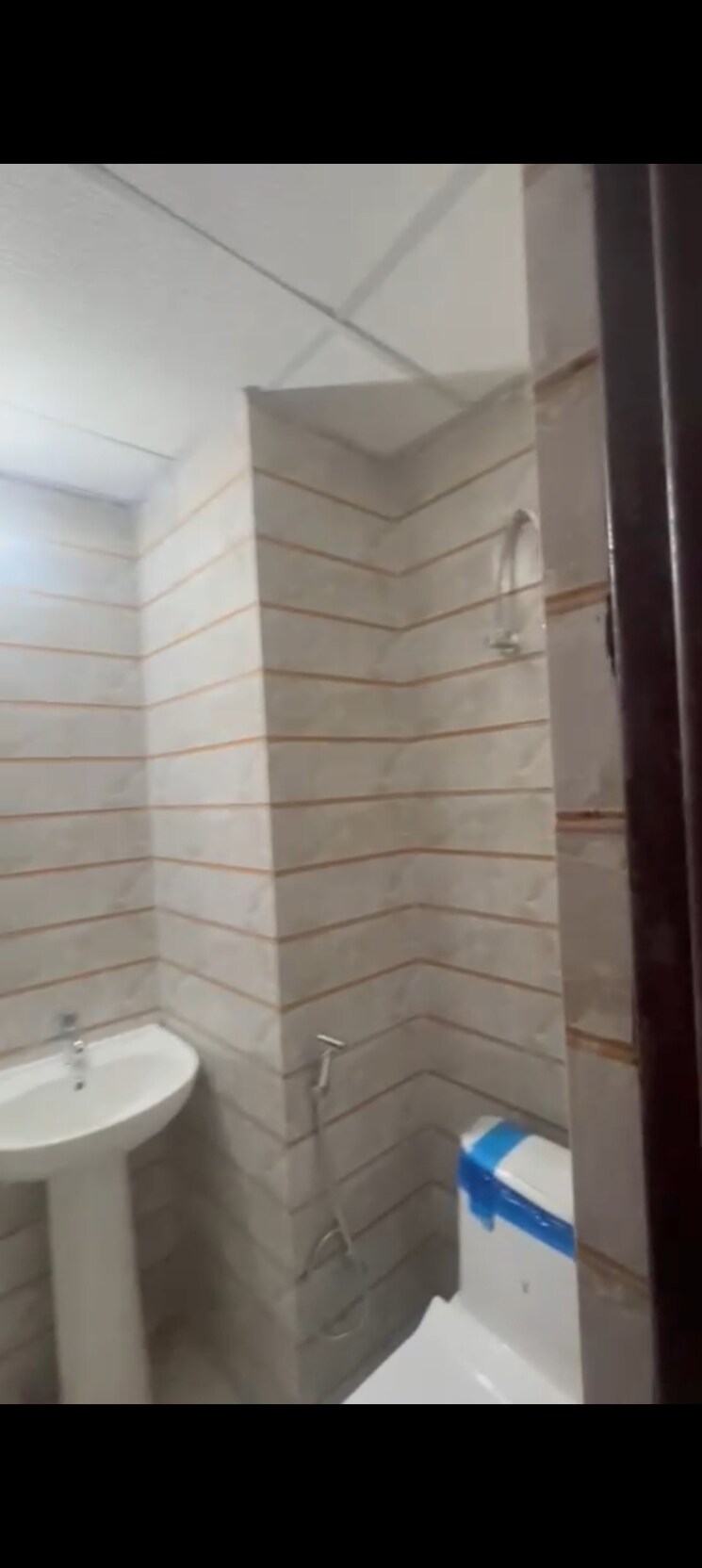 Bathroom, jalpura 2 Bedroom 1050 Sq.Ft. Builder Floor In Jalpura Greater Noida 8972895