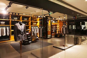  Showroom For Rent in Milestone 32nd Avenue, Sector 15