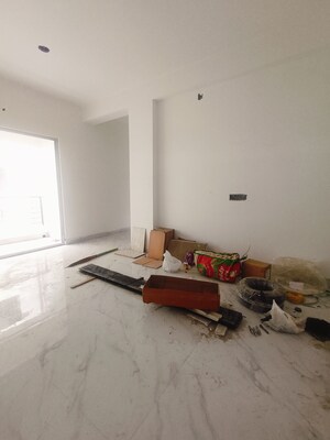 Room in 3 BHK Apartment at Rajarhat – for Sale