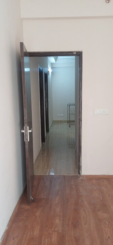 Building Lobby in 2 BHK Apartment at Amrapali Golf Homes, Sector 4 Greater Noida – for Rent