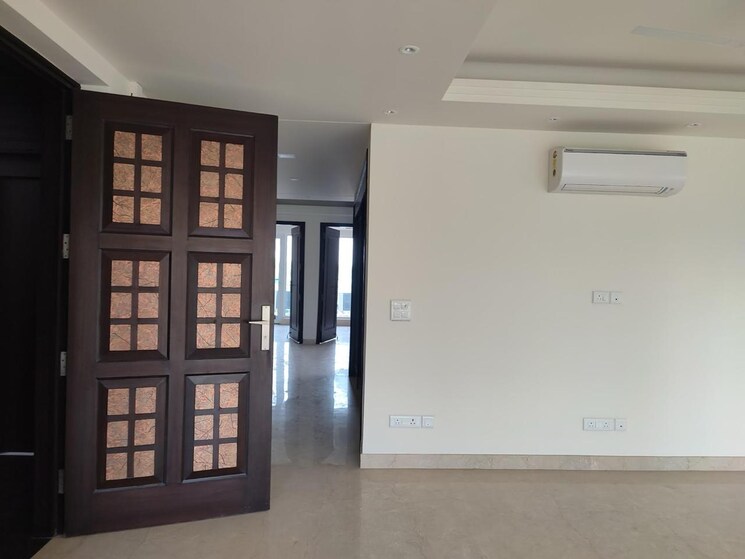 Room, safdarjung enclave 4 Bedroom 2500 Sq.Ft. Builder Floor In Safdarjung Enclave Delhi 8972902