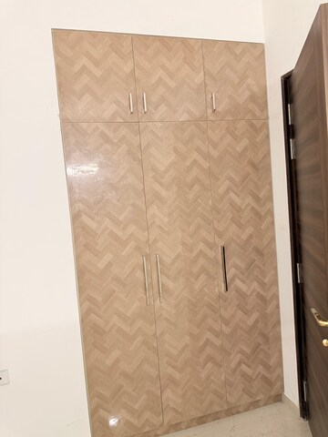 Bathroom in 3 BHK Apartment at Smart World Orchard, Sector 61 – for Rent