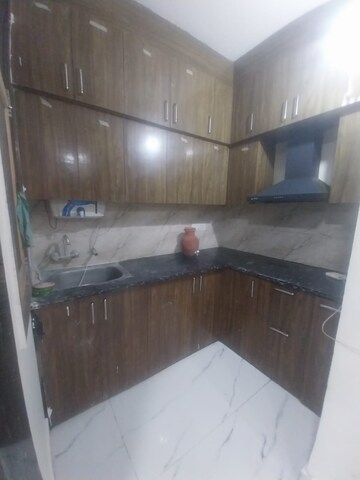 Kitchen in 2 BHK Builder Floor at Lucky The Palm Valley, Sector 1 Greater Noida – for Rent
