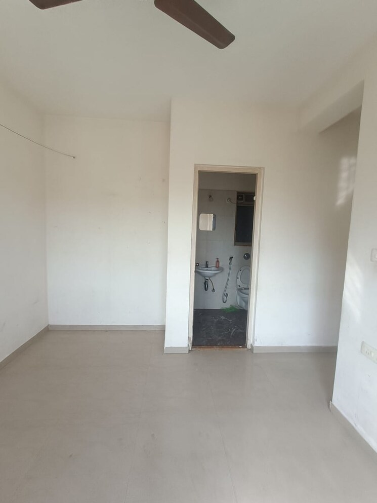 Bathroom, lodha-casa-bella-gold 2 Bedroom 918 Sq.Ft. Apartment In Dombivli East Thane 8972929