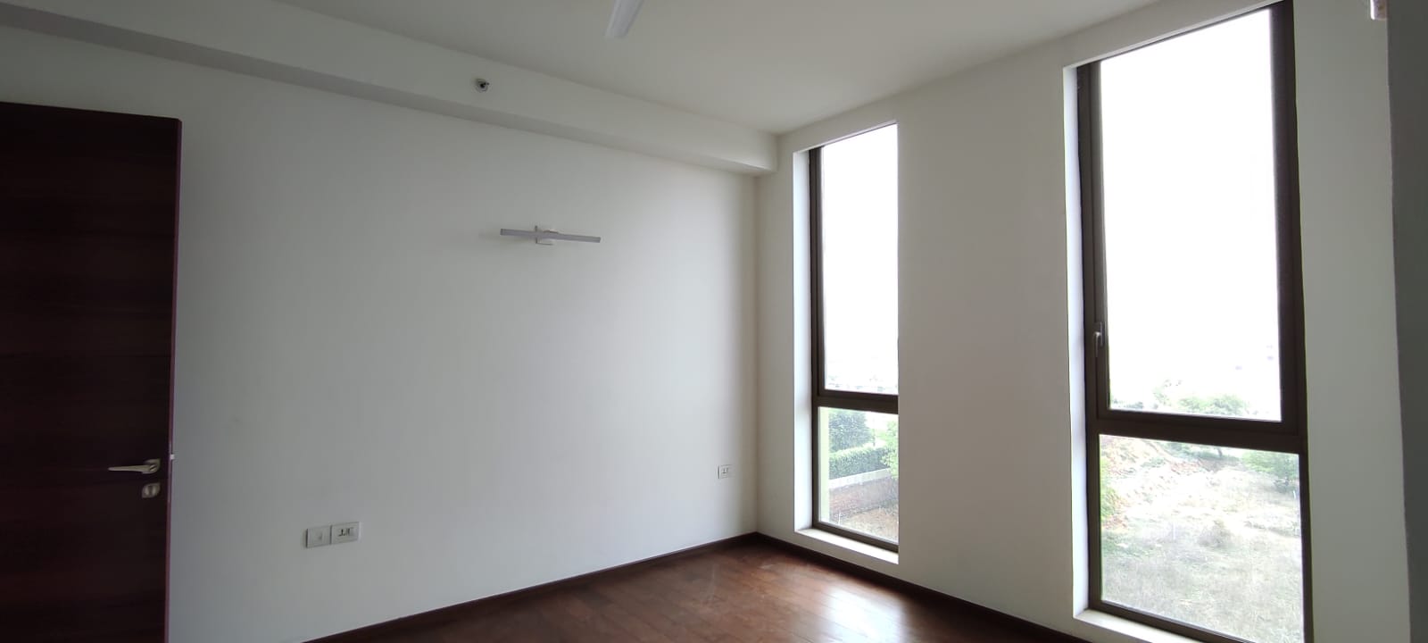 3 BHK + Servant Room Apartment For Sale in Tulip Yellow