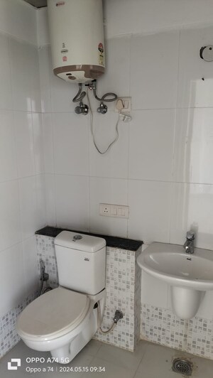 Bathroom in 3 BHK Apartment at Tulip Yellow, Sector 69 – for Sale