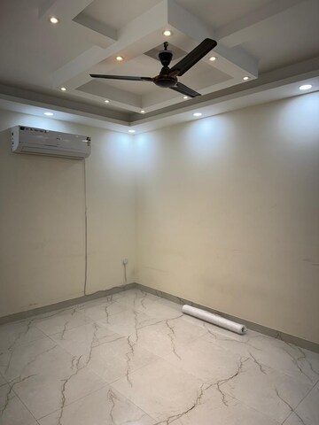 Room in 2 BHK Builder Floor at Kalkaji – for Rent