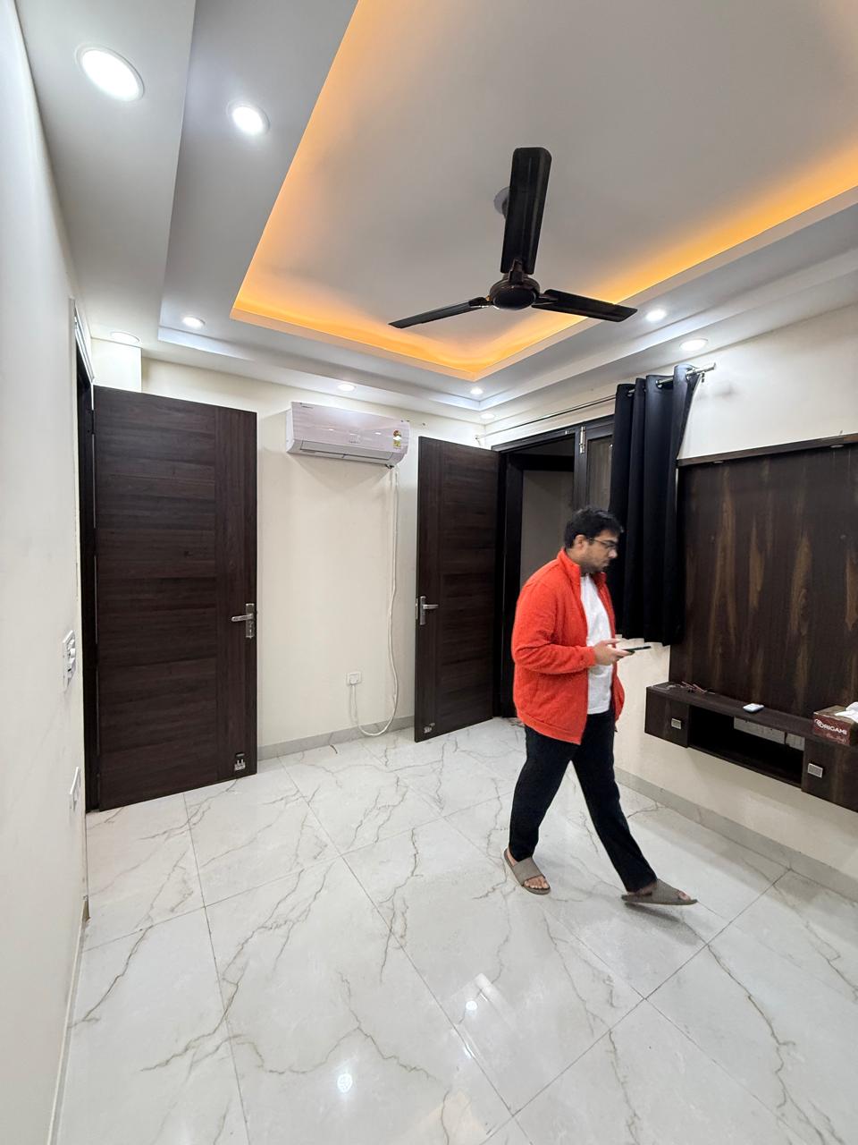 2 BHK Builder Floor For Rent in Kalkaji