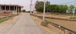 Plot For Sale in Jankipuram Extension