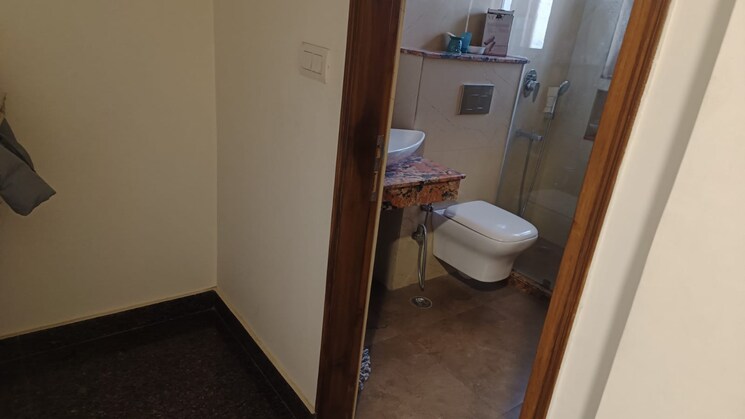 Bathroom, tulip-yellow 3 Bedroom 1704 Sq.Ft. Apartment In Sector 69 Gurgaon 8972962