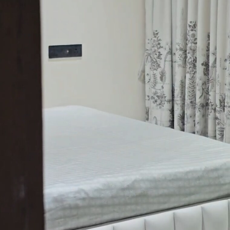 Bedroom, kandivali west 3 Bedroom 852 Sq.Ft. Apartment In Kandivali West Mumbai 8972970