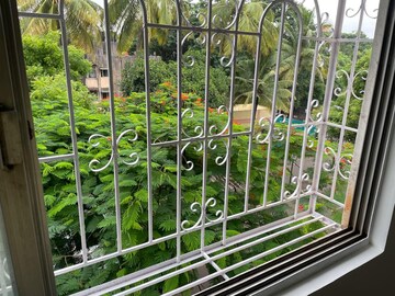 Balcony in 1.5 BHK Apartment at Makwana & Sons Sahawas Society, Karve Nagar – for Rent