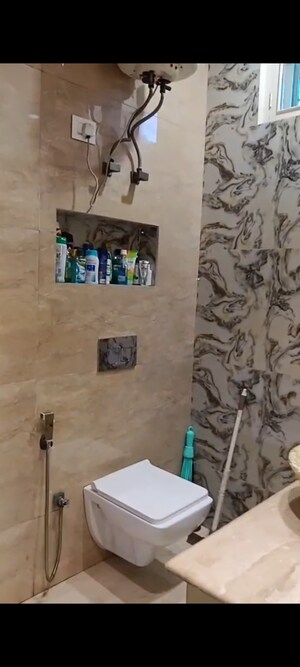 Master Plan in 3 BHK Builder Floor at East of Kailash Block-B RWA, East Of Kailash – for Sale