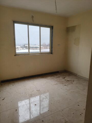 Room in 2 BHK Apartment at Kohinoor Lifestyle, Khadakpada – for Rent