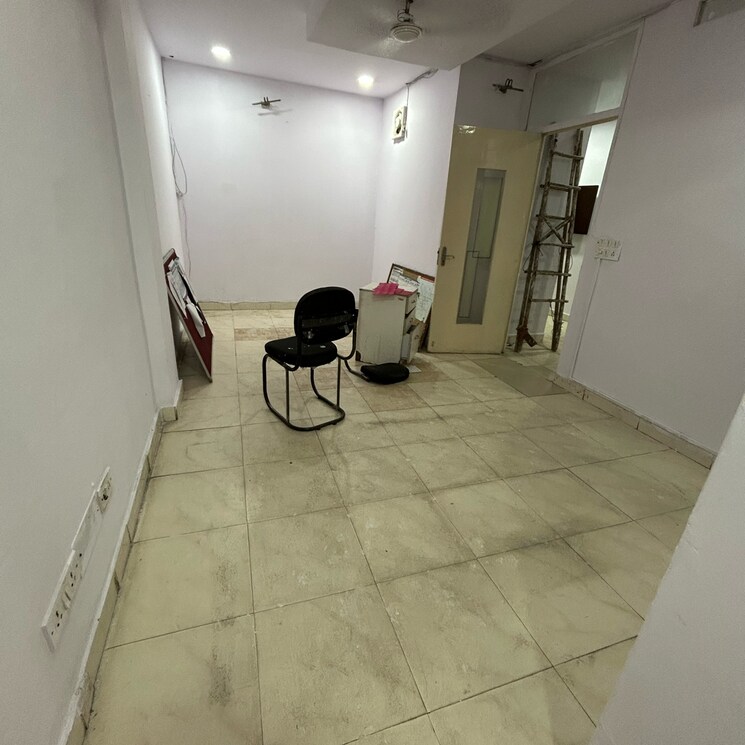 Team Area, kotla mubarakpur Commercial Office Space 900 Sq.Ft. In Kotla Mubarakpur Delhi 8973005