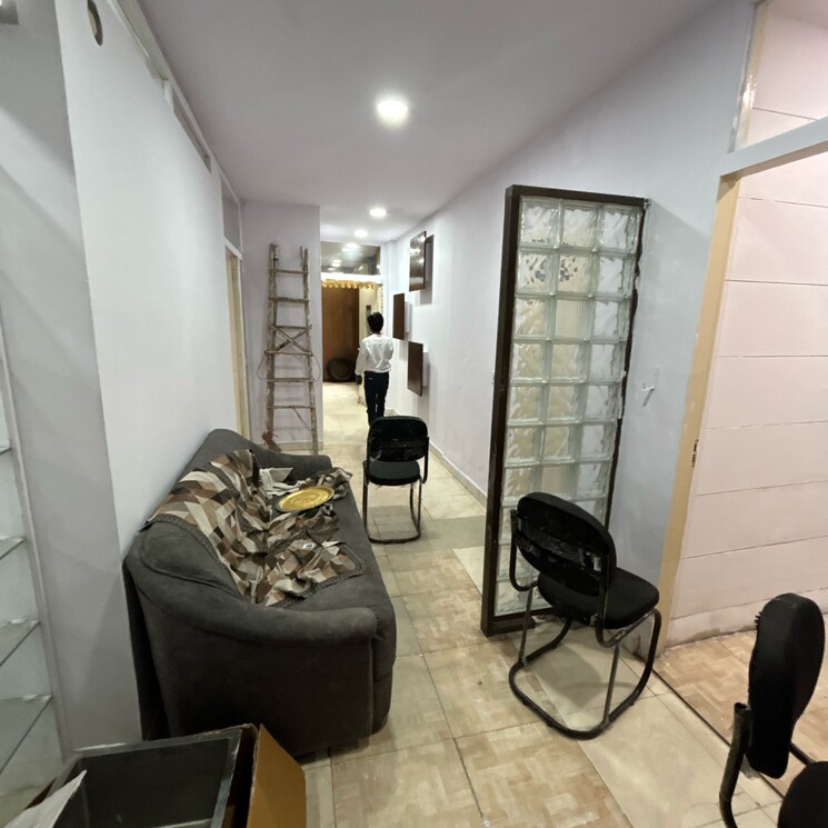 Team Area, kotla mubarakpur Commercial Office Space 900 Sq.Ft. In Kotla Mubarakpur Delhi 8973005