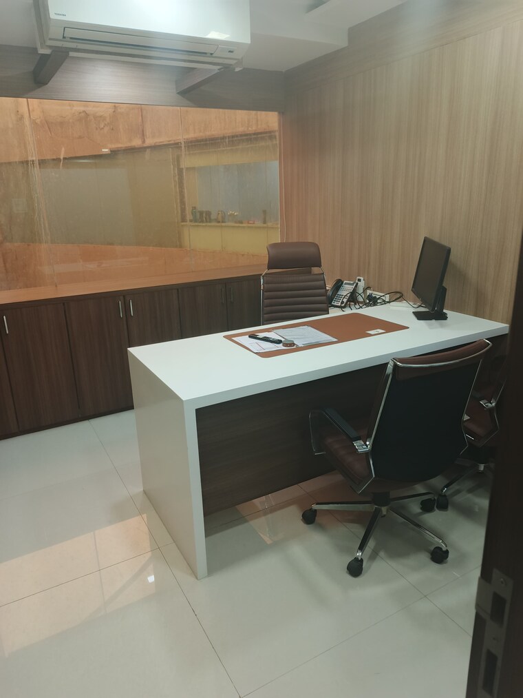 Team Area, sahar-plaza Commercial Office Space 1500 Sq.Ft. In Andheri East Mumbai 8973040