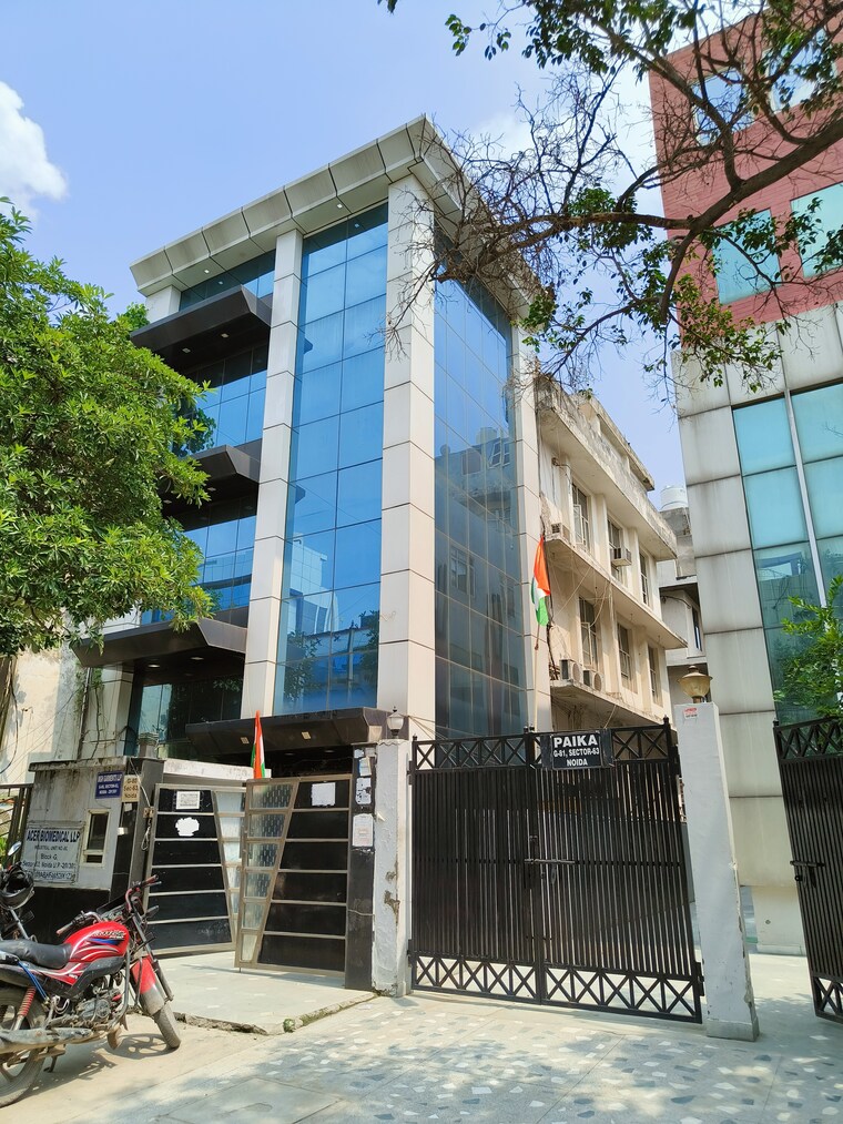 Exterior View, sector 63 Commercial Office Space 250 Sq.Mt. In Sector 63 Noida 8973085