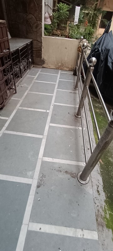 Balcony in 1.5 BHK Builder Floor at Chittaranjan Park – for Rent