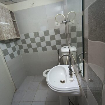 Attached Bathroom in 2 BHK Apartment at Gaur Yamuna City Plot, Gaur Yamuna City – for Rent