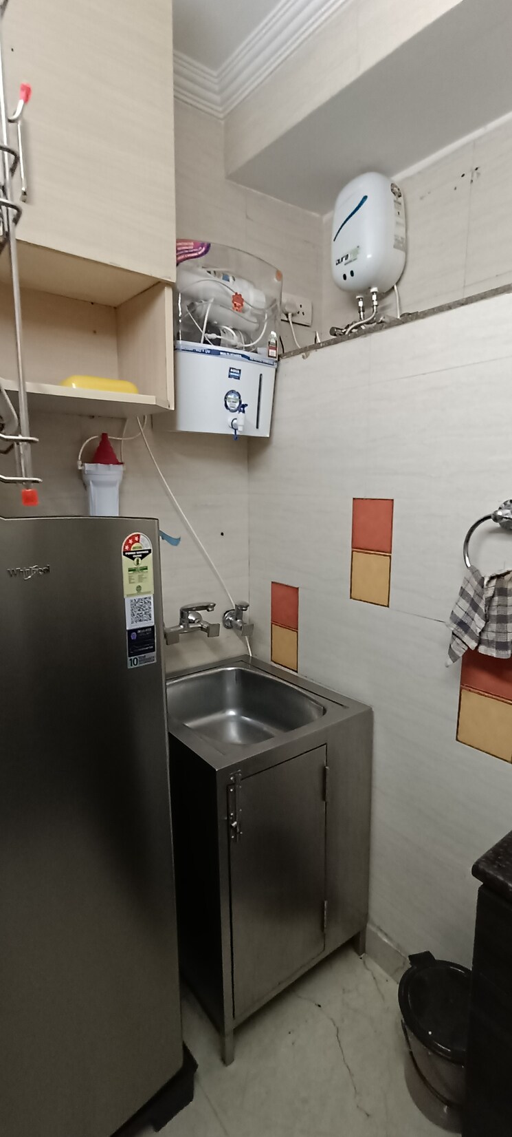 Team Area, chittaranjan park 1.5 Bedroom 525 Sq.Ft. Builder Floor In Chittaranjan Park Delhi 8973104