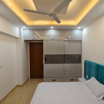Room in 2 BHK Apartment at Gaur The Hub, Gaur Yamuna City – for Rent