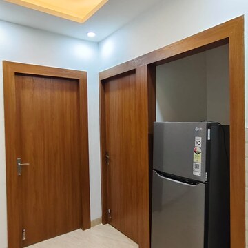 Room in 2 BHK Apartment at Gaur The Hub, Gaur Yamuna City – for Rent