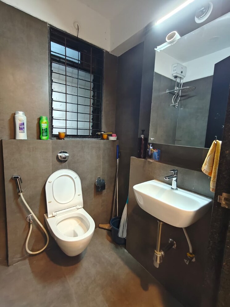Bathroom, kakad-west-end 2 Bedroom 615 Sq.Ft. Apartment In Andheri West Mumbai 8973125