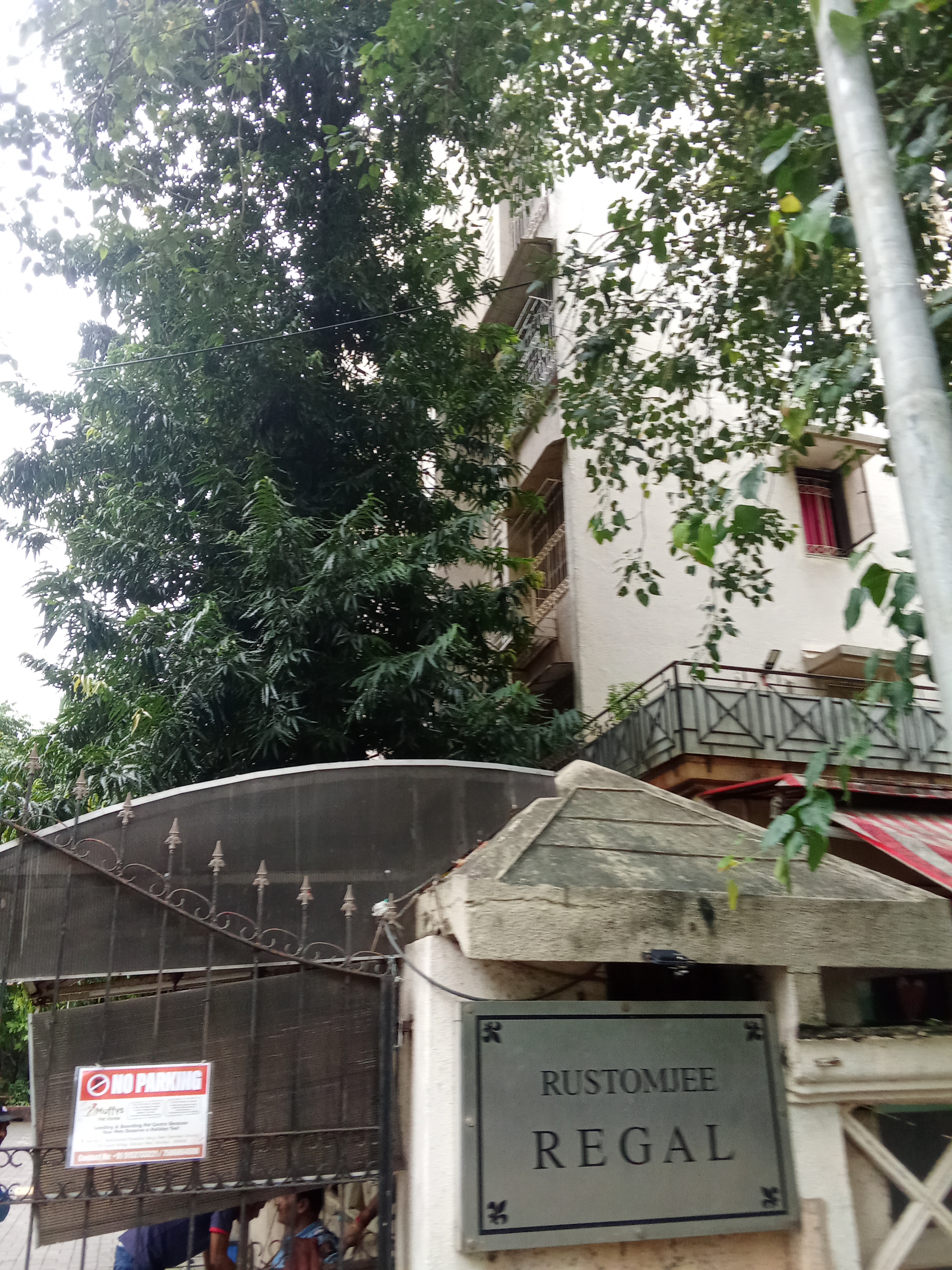 2 BHK Apartment For Rent in Rustomjee Regal