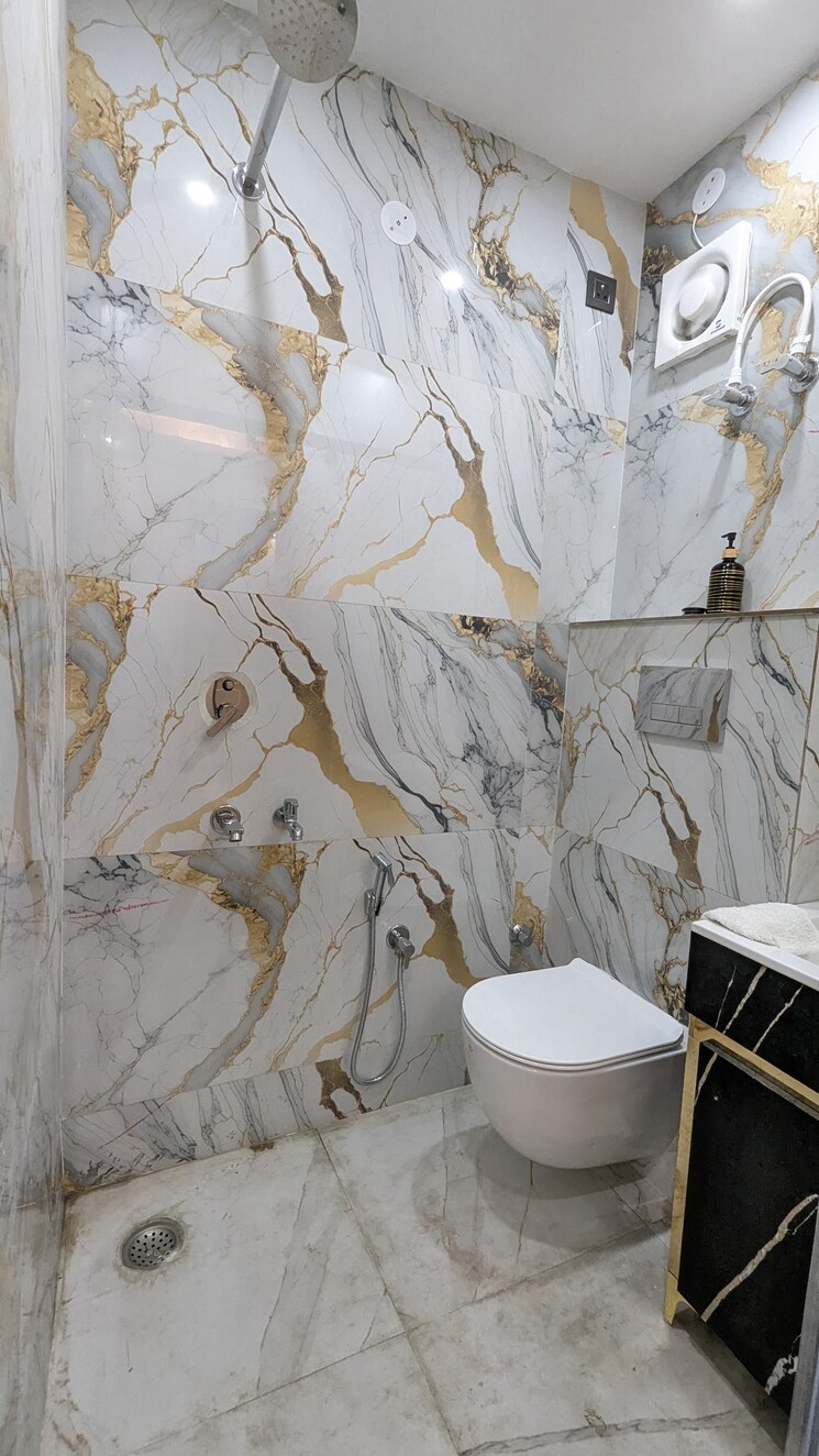 Bathroom, ashoka-enclave-3 3 Bedroom 1335 Sq.Ft. Apartment In Sector 35 Faridabad 8973138