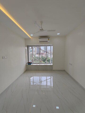 Room in 2 BHK Apartment at Ajmera Arham, Malad West – for Rent